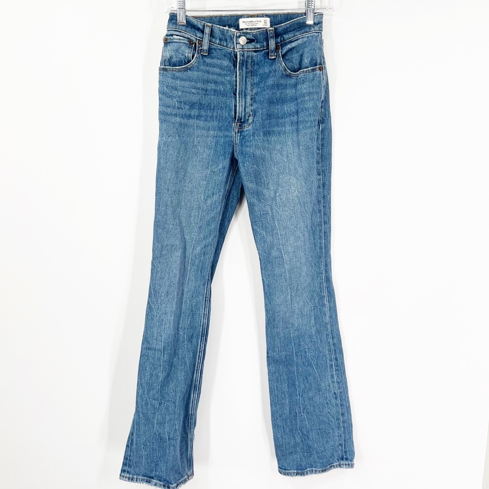 Abercrombie & Fitch The ‘70s Vintage Flare Jeans Ultra High Rise SHORT